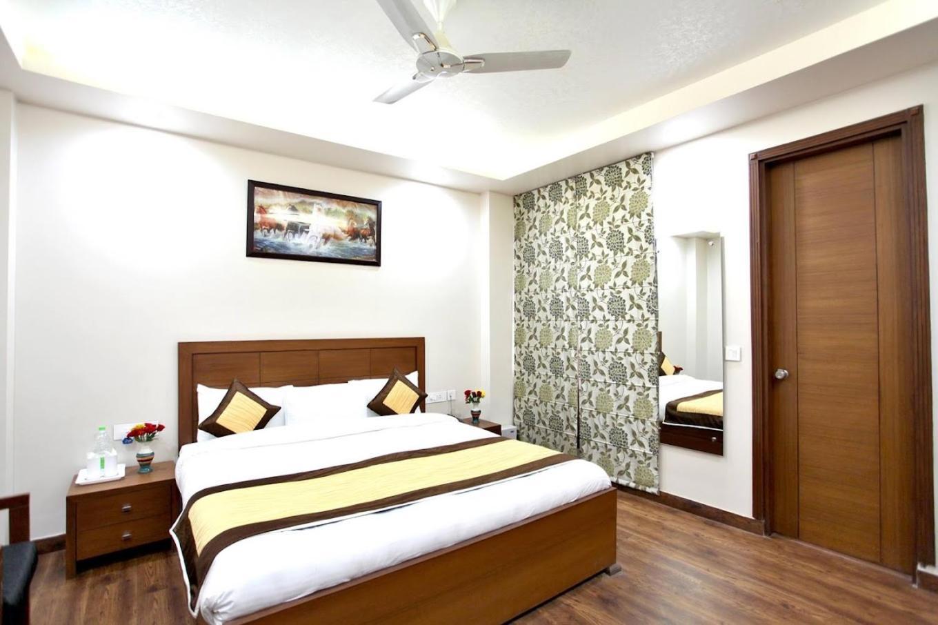 Hotel Hc Grand Nowe Delhi Zewnętrze zdjęcie