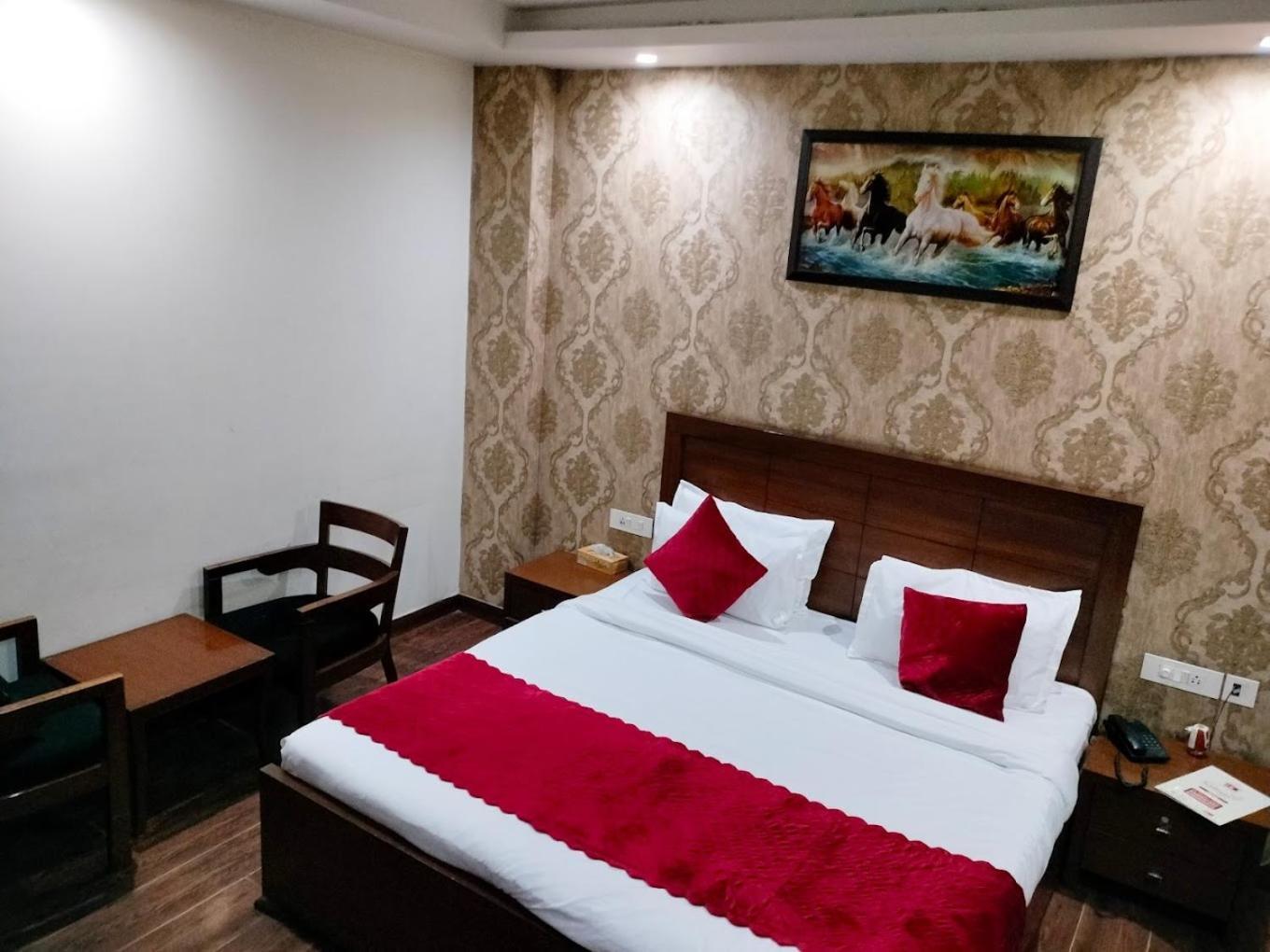 Hotel Hc Grand Nowe Delhi Zewnętrze zdjęcie