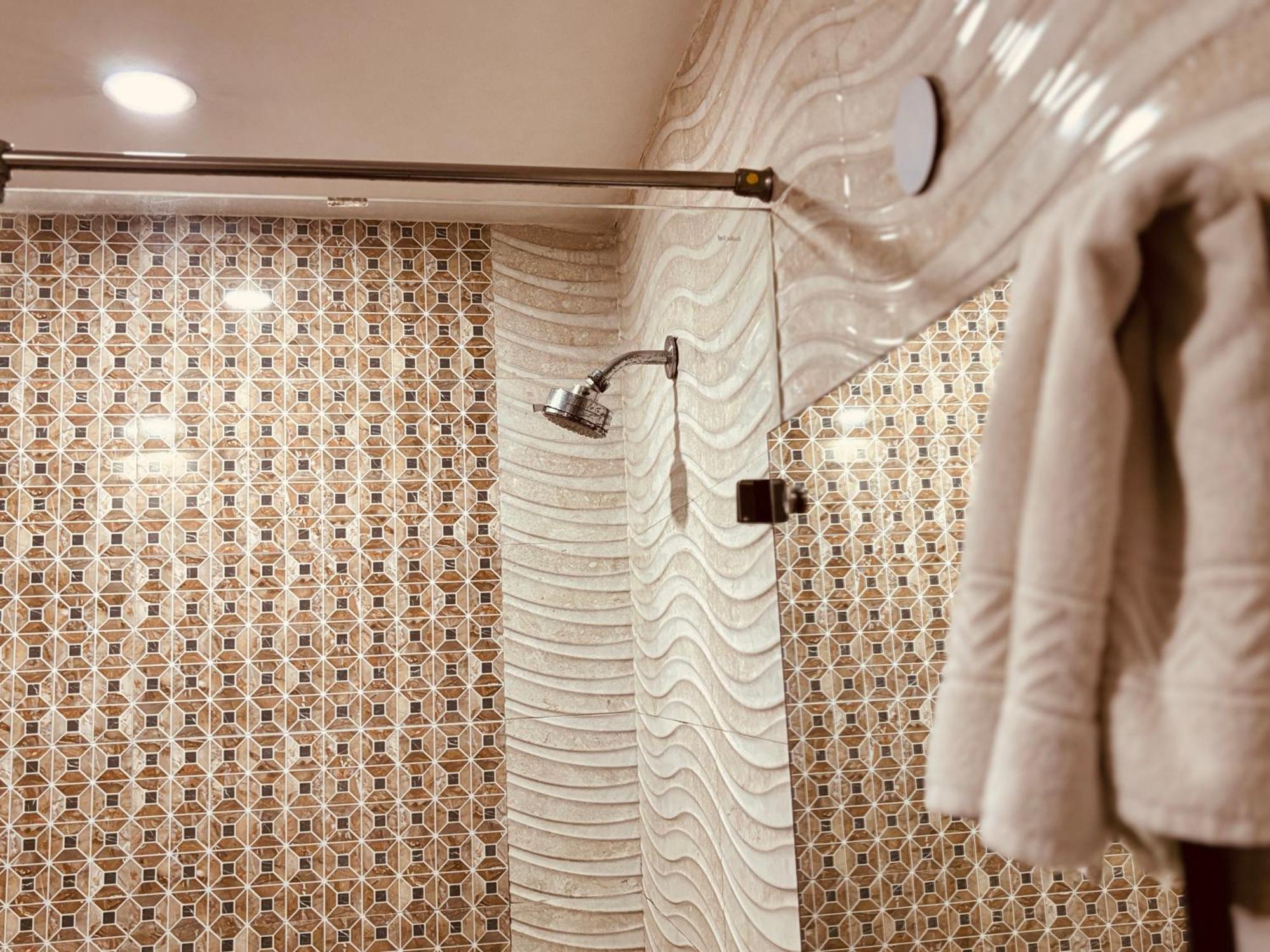 Hotel Hc Grand Nowe Delhi Zewnętrze zdjęcie