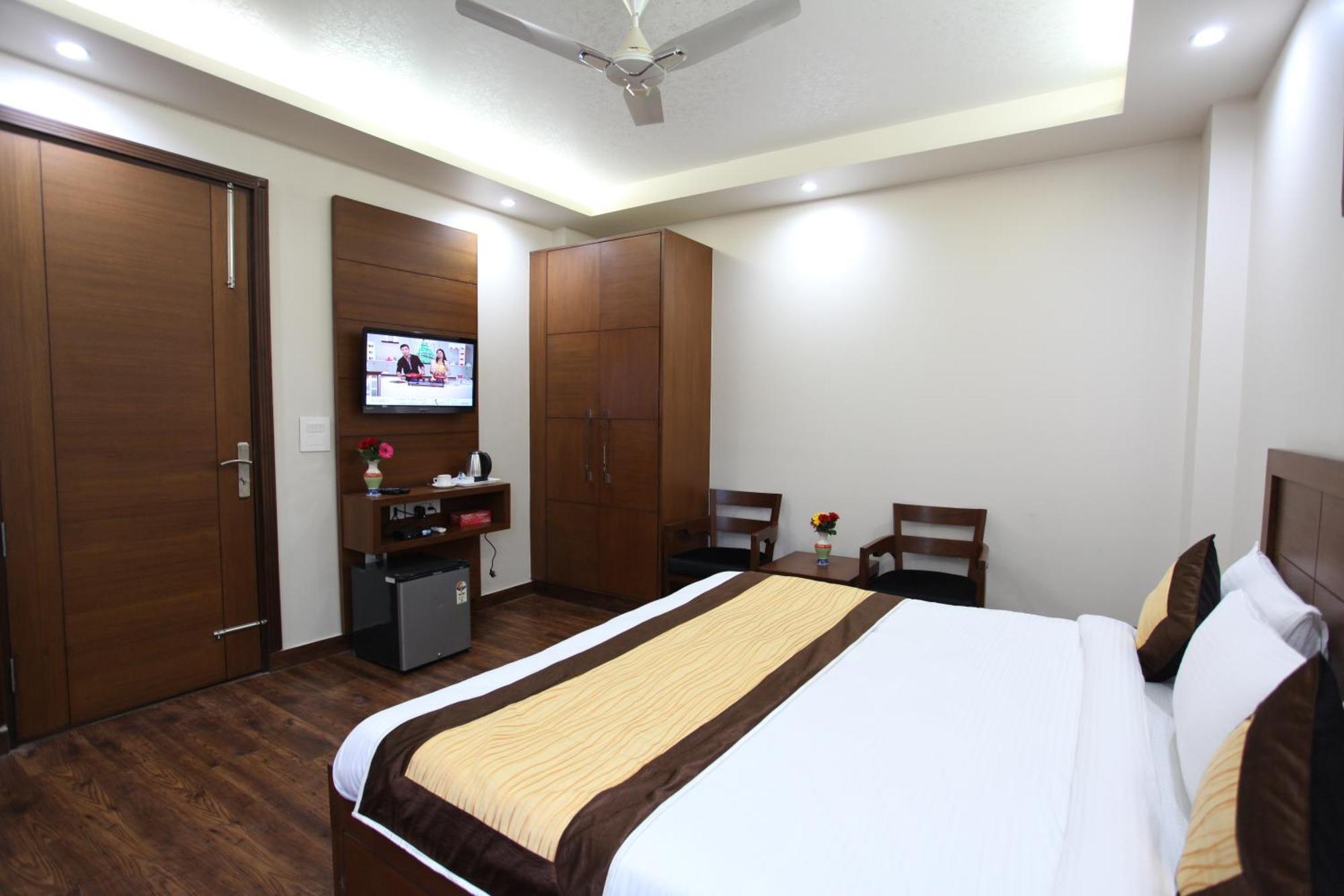 Hotel Hc Grand Nowe Delhi Zewnętrze zdjęcie