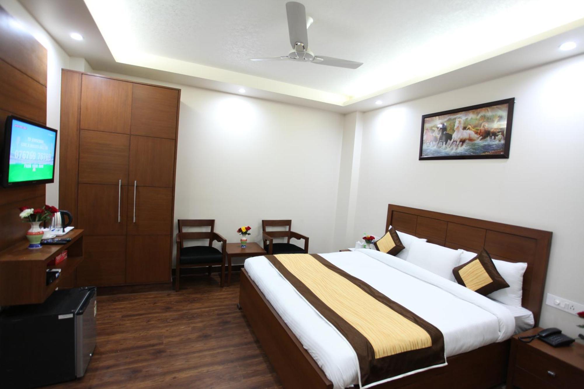 Hotel Hc Grand Nowe Delhi Zewnętrze zdjęcie